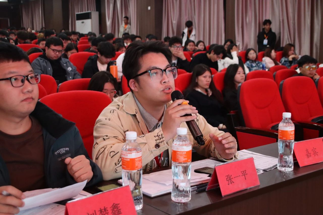 专业竞赛|beat365官网|管理学院|“化繁为‘简’，‘职’面未来”简历大赛