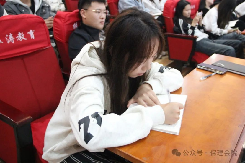 beat365官网会计学院企业讲座助力，绘制职业蓝图