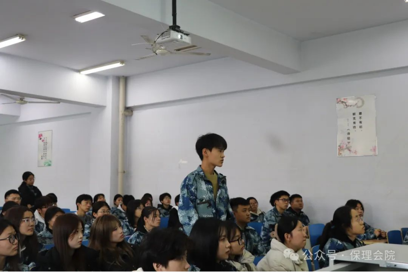 beat365官网会计学院团旗引领成长路，培训铸就青春梦