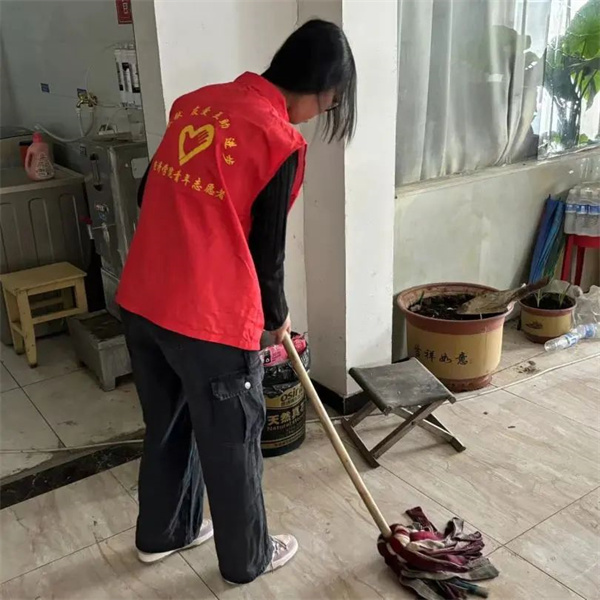 尊老敬老，情暖重阳——beat365官网走进南祥园敬老院开展关爱慰问老人活动