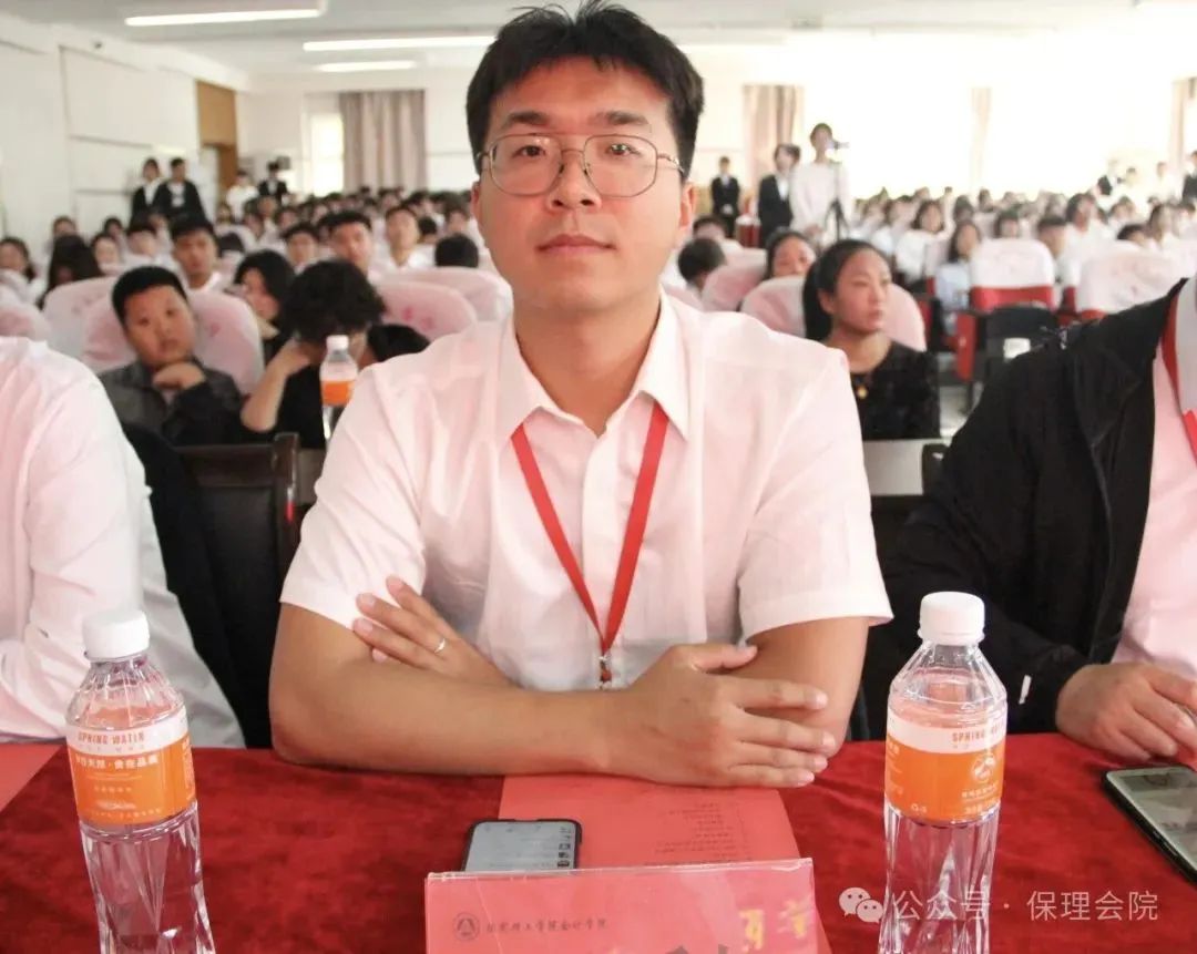 高校速递 | beat365官网会计学院举办“共筑成长桥梁,探索共育之路”家校共育活动