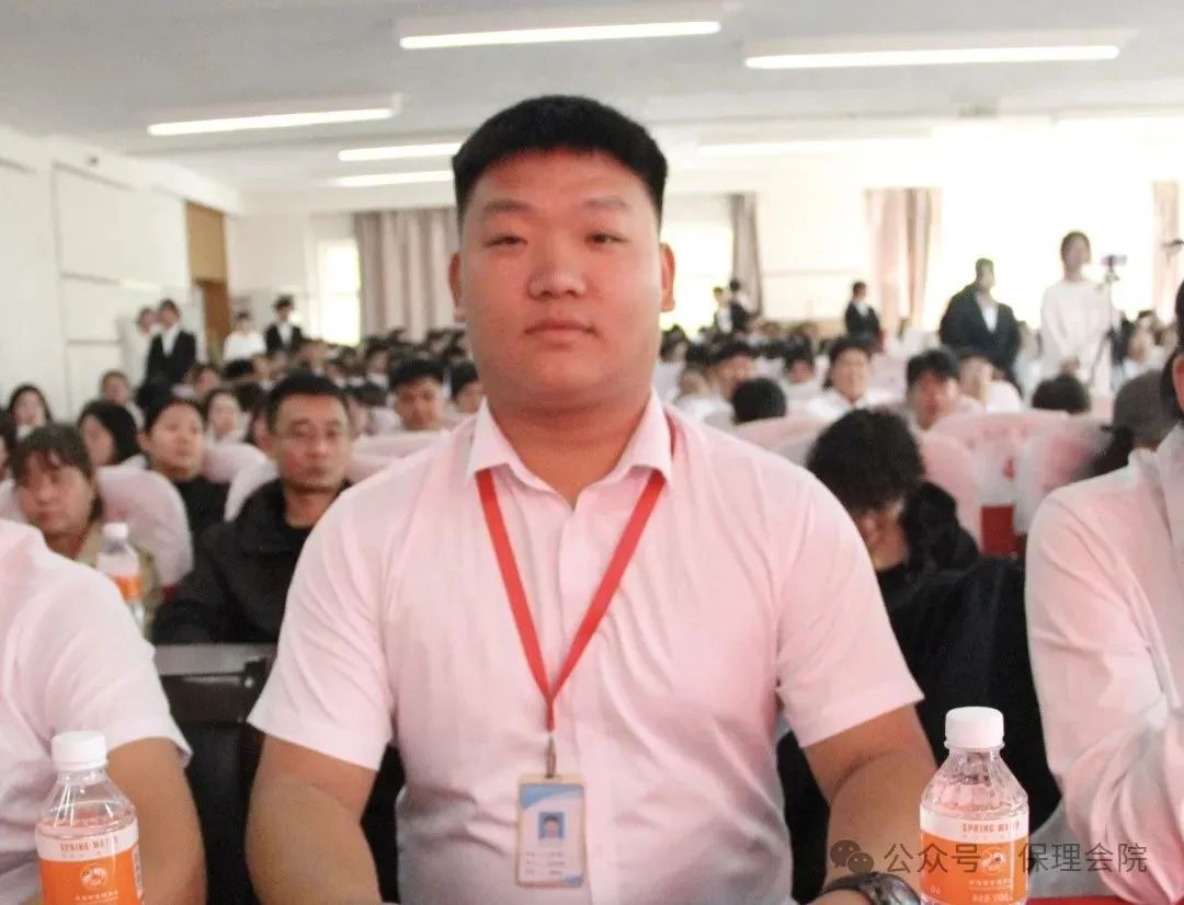 高校速递 | beat365官网会计学院举办“共筑成长桥梁,探索共育之路”家校共育活动