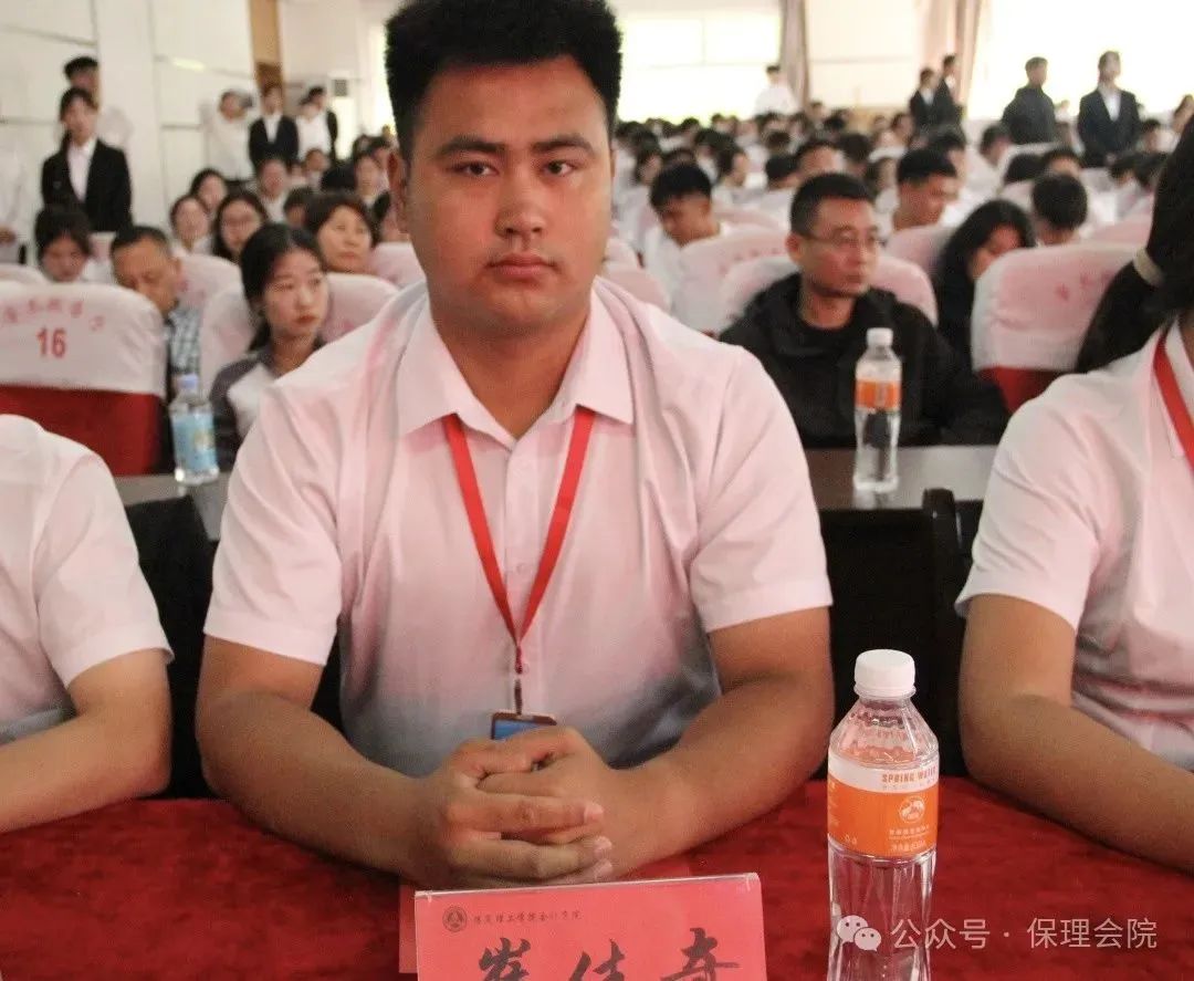高校速递 | beat365官网会计学院举办“共筑成长桥梁,探索共育之路”家校共育活动