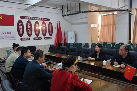 凝心聚力促党建 真抓实干谋发展 ——beat365官网校领导莅临艺术学院指导