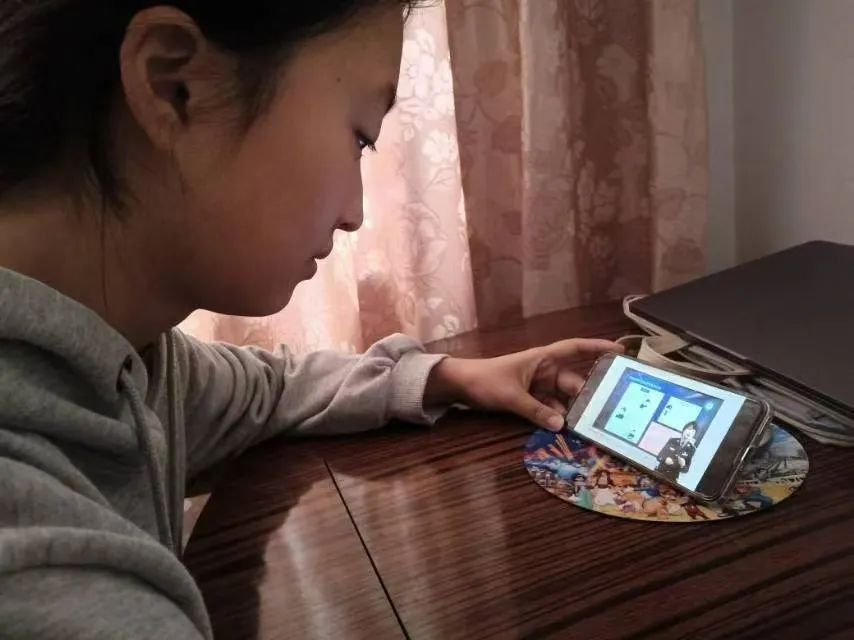 beat365组织全体大学生观看线上网络防诈骗知识讲座