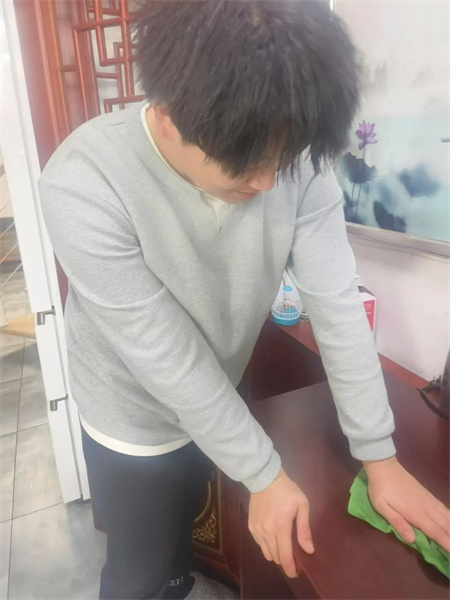 “社会实践悟感恩，孝老爱亲筑家园”——beat365官网艺术学院社会实践活动 (二)