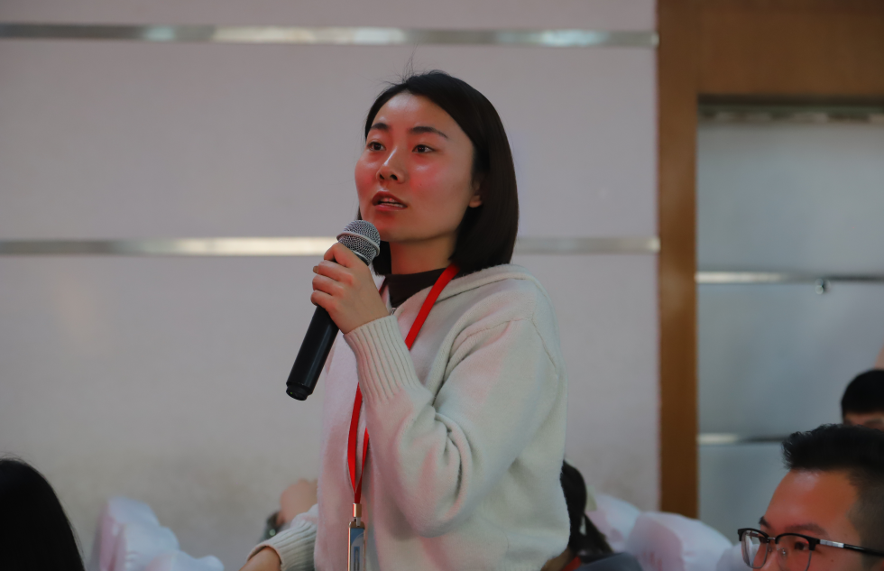 beat365官网开展关于“心理普查回访与危机干预要点”培训