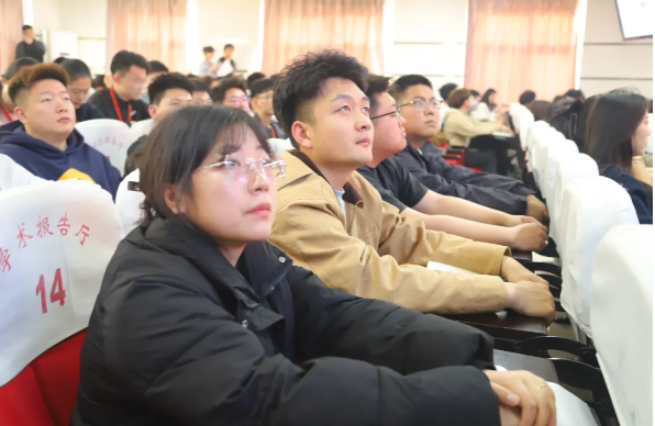 网格深耕展实绩 群贤共话绘蓝图||beat365官网学生工作网格化管理汇报