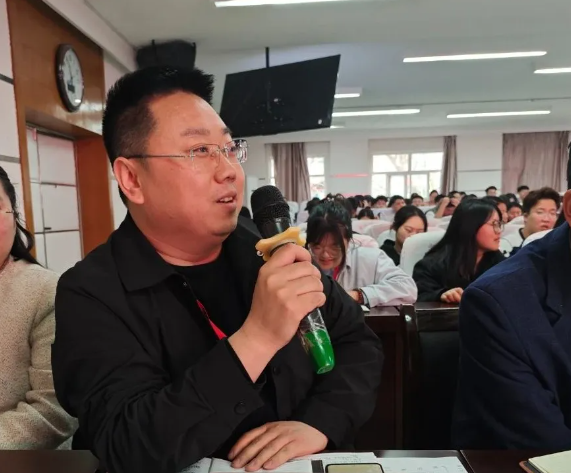 网格深耕展实绩 群贤共话绘蓝图||beat365官网学生工作网格化管理汇报