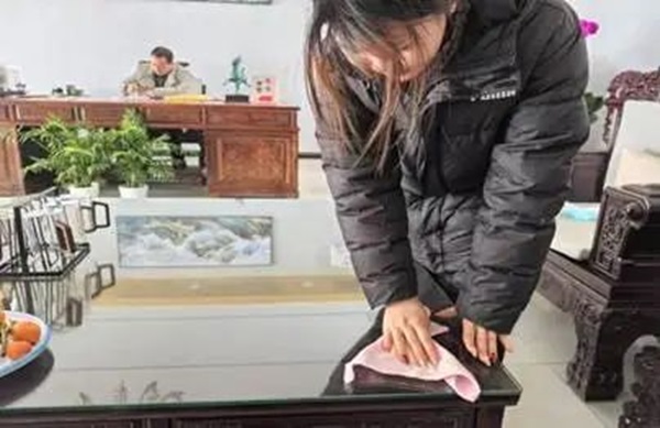 孝老爱亲(六)|beat365官网|管理学院|孝老之行践于微，爱亲之情暖人心