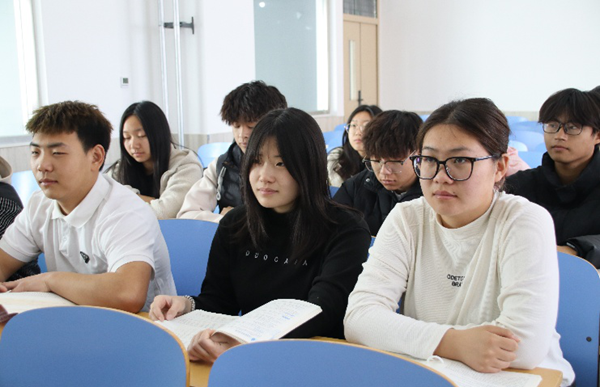 学风建设|beat365官网|管理学院|学风建设正当时，小组学习展新姿