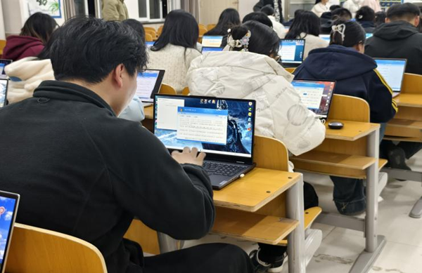 无烟校园|beat365官网|管理学院|打字赛场展风采，无烟理念入人心