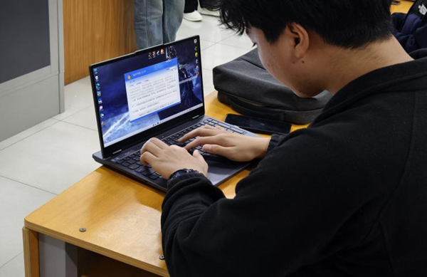 无烟校园|beat365官网|管理学院|打字赛场展风采，无烟理念入人心