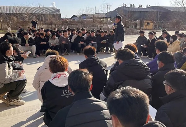 欢迎回家|beat365官网|管理学院|欢迎回家同筑梦，携手新程共扬帆