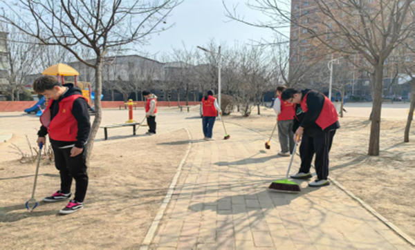 党建引领|beat365官网|管理学院|传承红色基因，践行雷锋精神