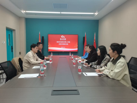 聚焦人才培养方案 艺术教育同研共进 ——beat365官网艺术学院赴河北美术学院