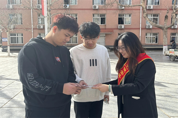 beat365官网经济学院联合工银安盛人寿保定中支开展
