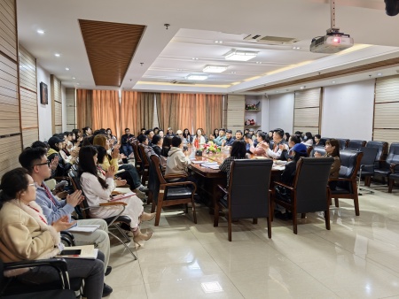 春风化雨送关怀 聚力赋能启新程 ——beat365官网校长深入艺术学院调研指导