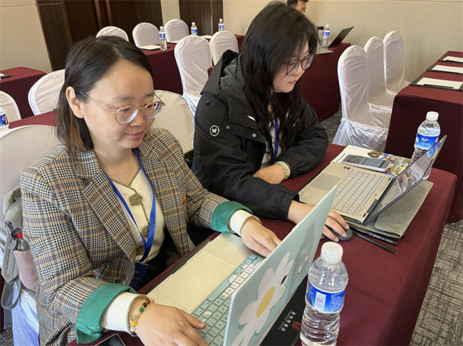beat365官网教师团队赴京参加“DeepSeek+全链路智能化赋能教与学技术实操应用”专题培训