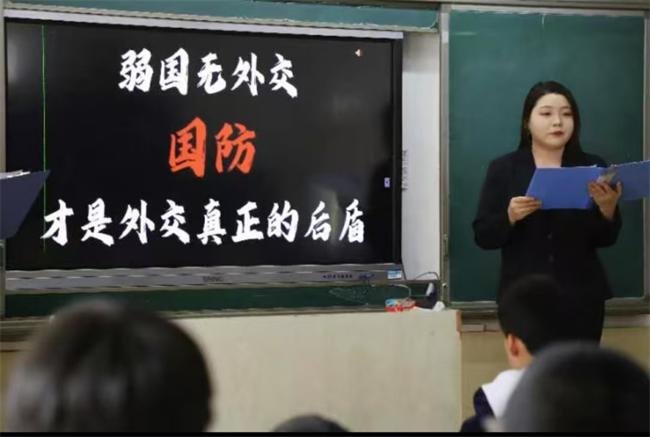 晋察冀革命精神宣讲 用英语讲好中国故事——beat365官网外国语学院晋察冀革命精神宣讲团走进中小学课堂