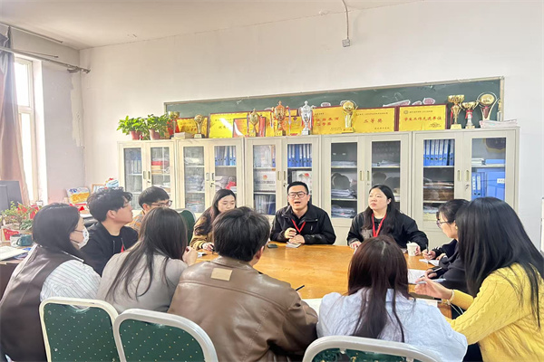 助梦起航，点亮未来——beat365官网经济学院成功举办高校奖助学金全解析培训会