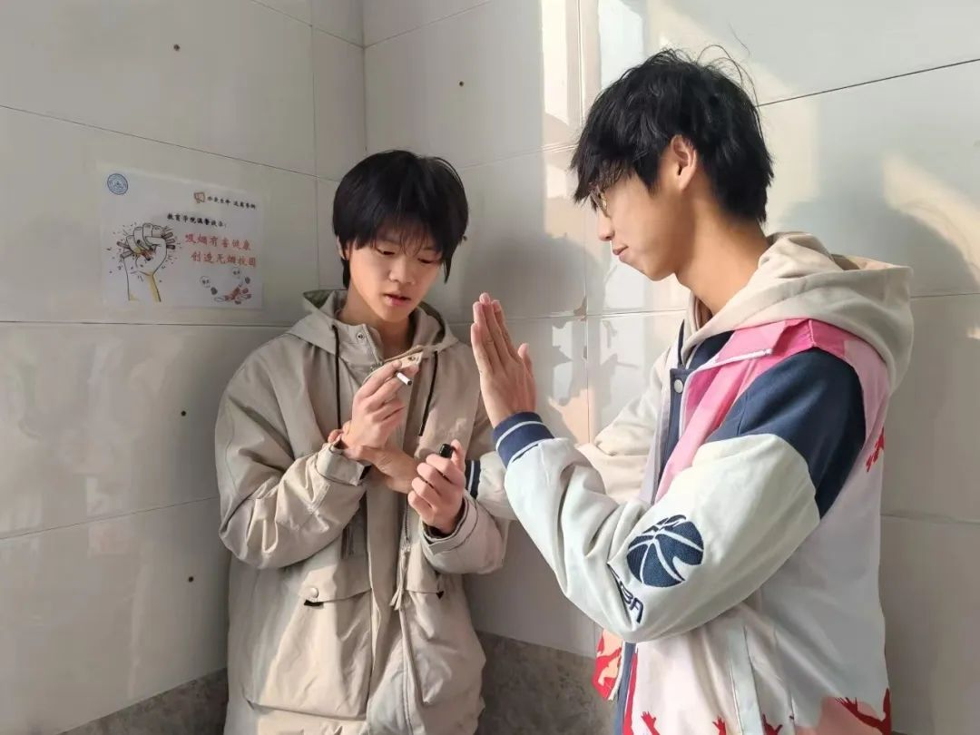学习雷锋精神，践行教育使命——教育学院雷锋月志愿服务活动