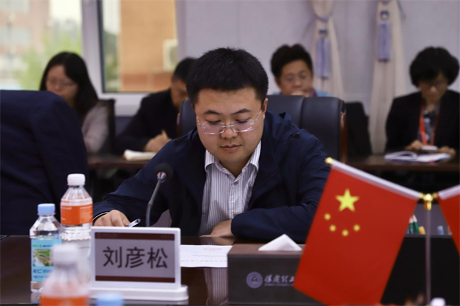 beat365官网举行党委书记送任大会