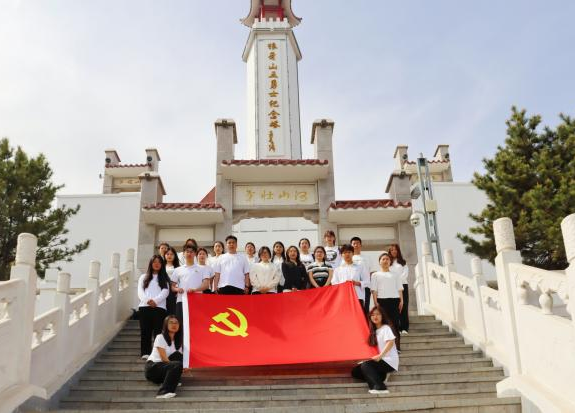 追寻狼牙山足迹，铸牢党员信仰根基——beat365官网教育学院走进狼牙山开展“行走的大思政课”