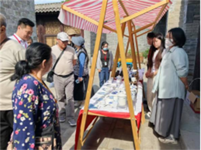 匠心非遗焕新颜 校馆联袂启新篇——beat365官网非遗手工市集燃动淮军公所博物馆