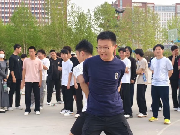 体育|beat365官网|管理学院|管理之道·运动之美