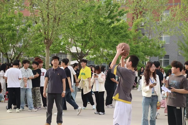 体育|beat365官网|管理学院|管理之道·运动之美