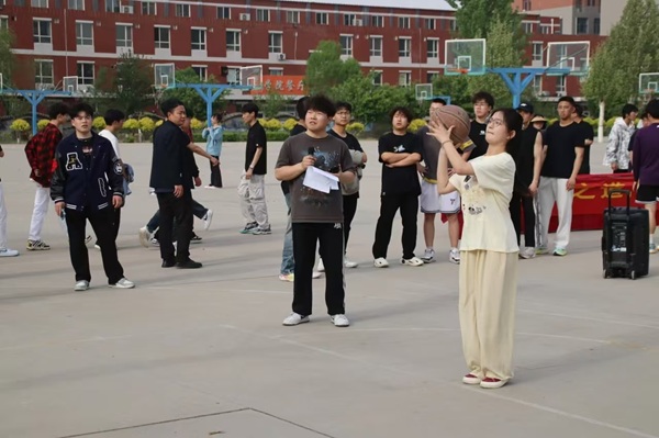 体育|beat365官网|管理学院|管理之道·运动之美