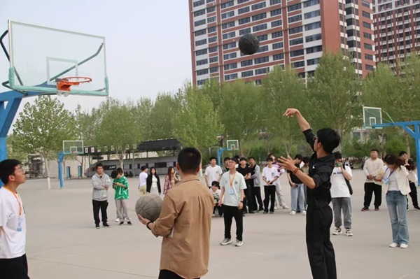体育|beat365官网|管理学院|管理之道·运动之美