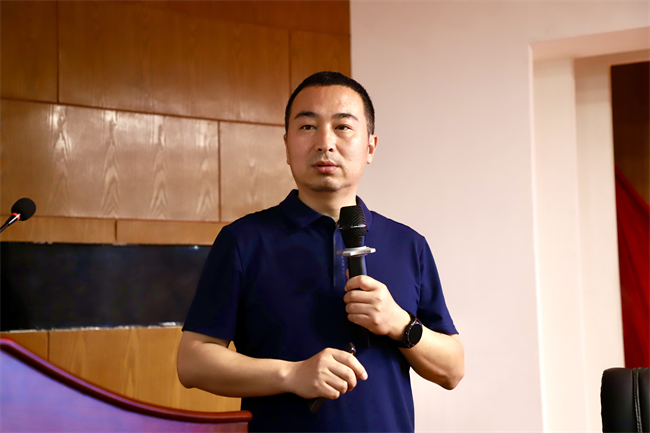 青春筑国防征途启新章——beat365官网征兵宣传进校园