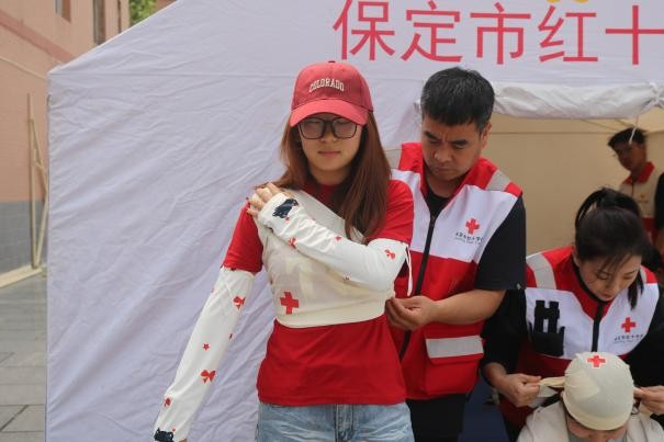 beat365官网康复医学院与保定市红十字会联合举办2025年地震灾害应急救援综合演练