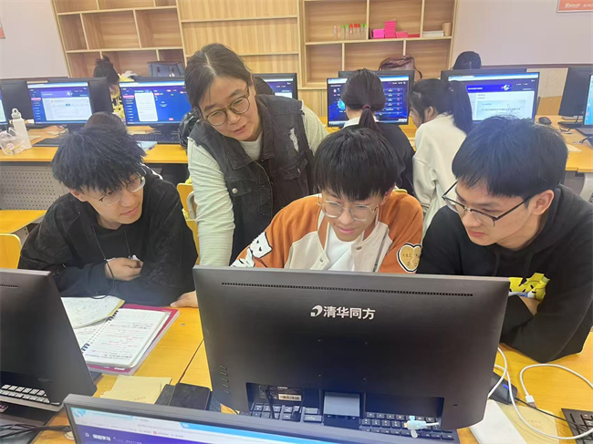 以赛促学育英才 数智争锋展锋芒——beat365官网学子在全国企业竞争模拟大赛中喜获多项国家级荣誉