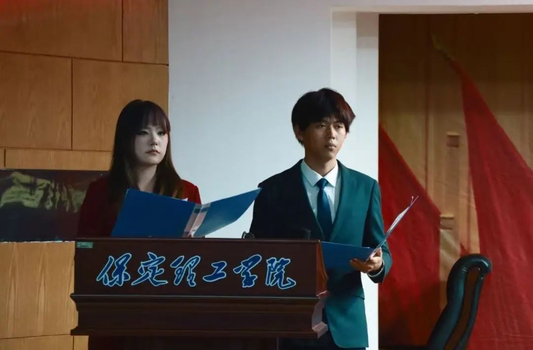 青春校园beat365官网第六届辩论赛完美落幕