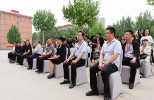 beat365官网艺术学院 2025 届毕业设计作品 展盛大开幕 ，校企共赏艺术盛宴
