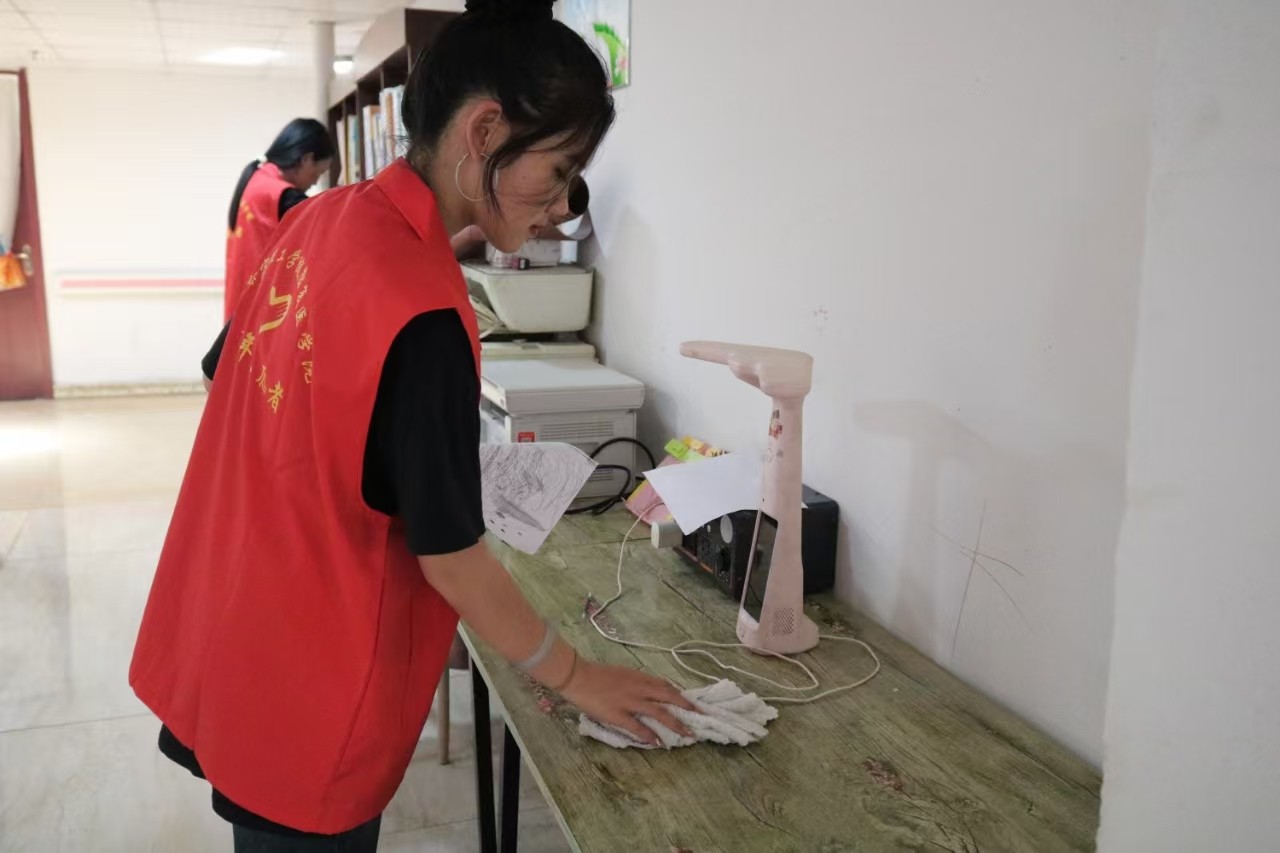 “情暖夕阳，志愿同行” ——beat365官网康复医学院志愿者走进南祥园养老院开展志愿服务活动