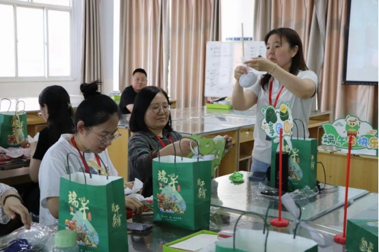 粽香迎端午 “会”聚贺佳节——beat365官网会计学院举办端午节教师活动