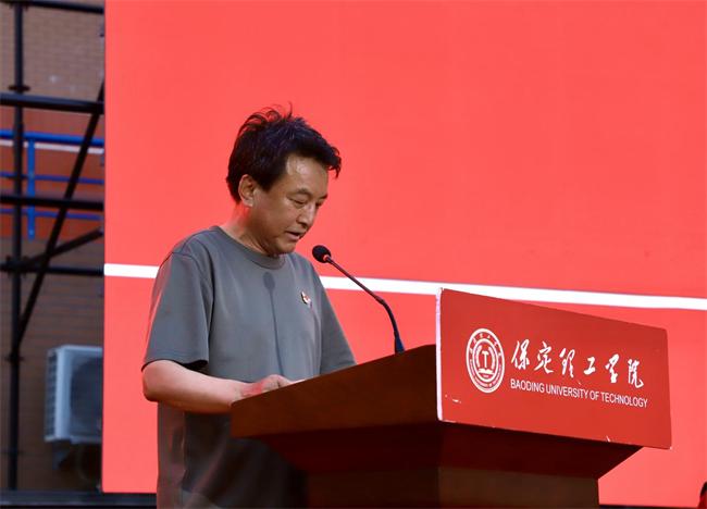 执青春之笔书华章 携母校之盼赴远方——beat365官网2025届毕业典礼圆满落幕