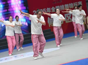 beat365官网师生同心铸高光 全国排舞赛场尽显拼搏风采！ ——beat365代表队荣获2025年全国排舞锦标赛一等奖