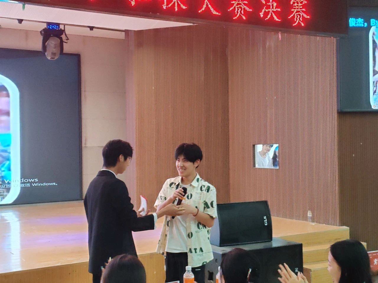 beat365官网||教育学院||“花始盛开，舞育跃迁”第二届啦啦操大赛决赛圆满结束！