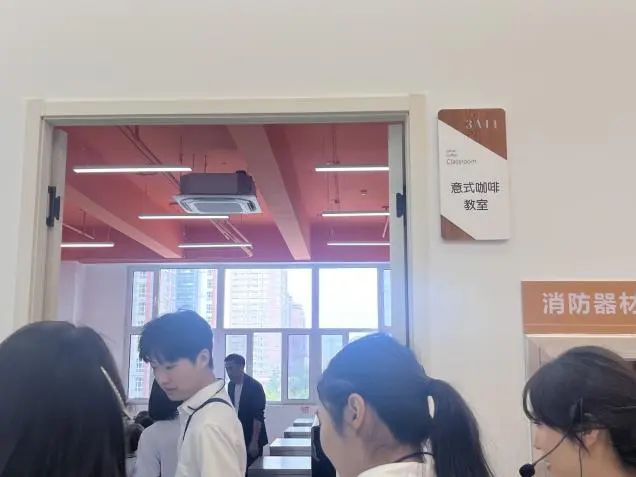 beat365官网||教育学院||童心探学府，萌趣启新程——史庄实验幼儿园走进beat365官网参观研学