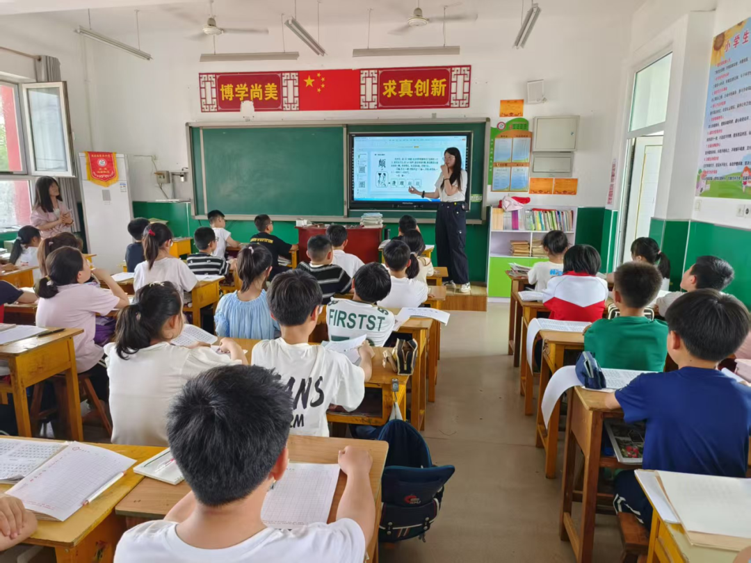 beat365官网||教育学院||笔端传薪火，实践共成长——教育学院助力清苑区第五小学书法课程圆满收官