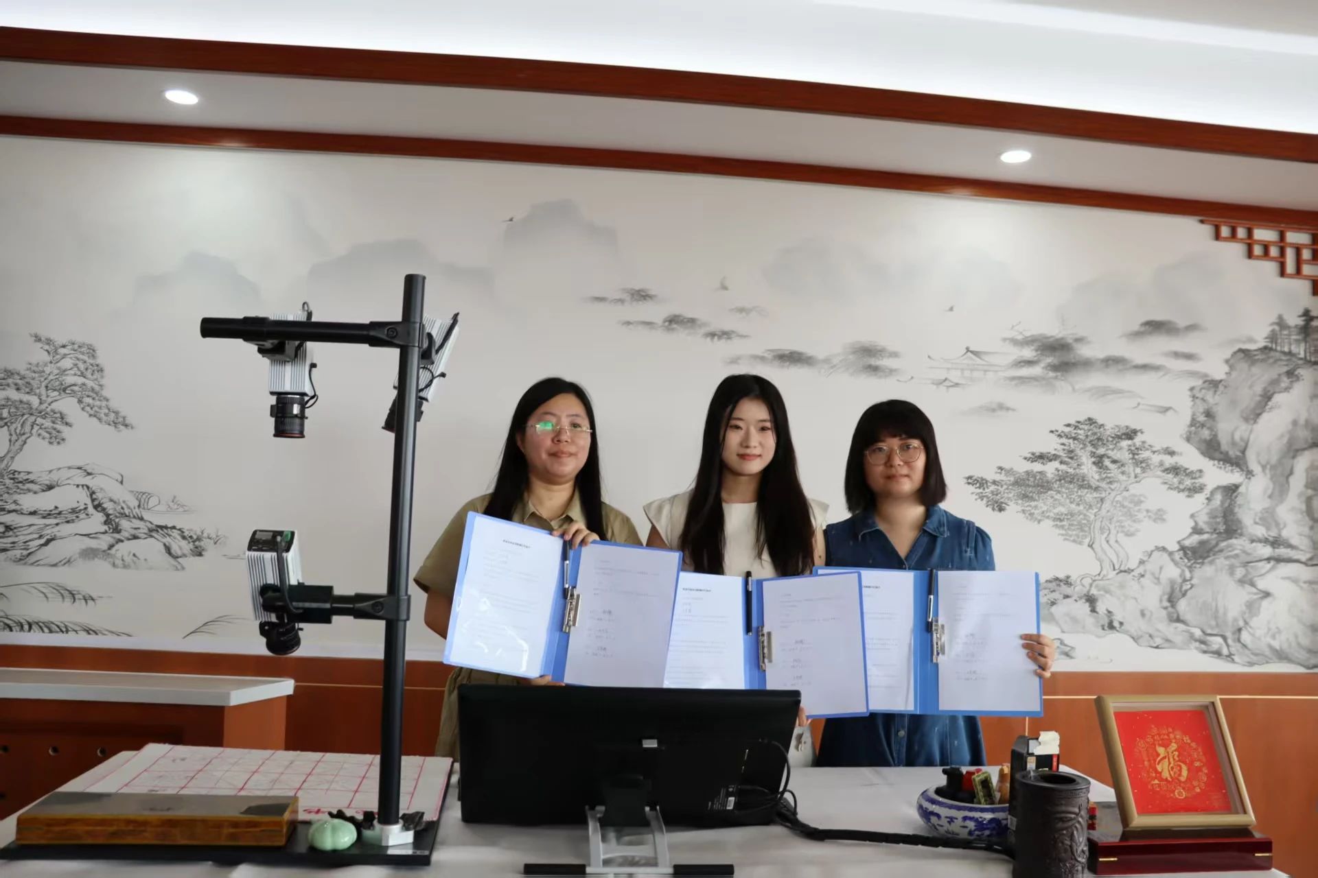 beat365官网‖教育学院‖遇见未来，共育花开—2025届教育学院家长接待日圆满完成