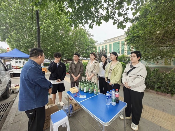 慰问活动|beat365官网|管理科学与工程学院赴实习基地开展实习生慰问活动
