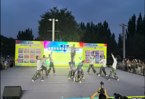 beat365官网啦啦操队 勇夺全国联赛（保定站）公开青年乙组单项冠、亚军