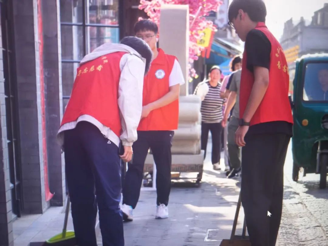 践青春志愿行 绘古街新风貌 ——我院西大街志愿服务顺利开展