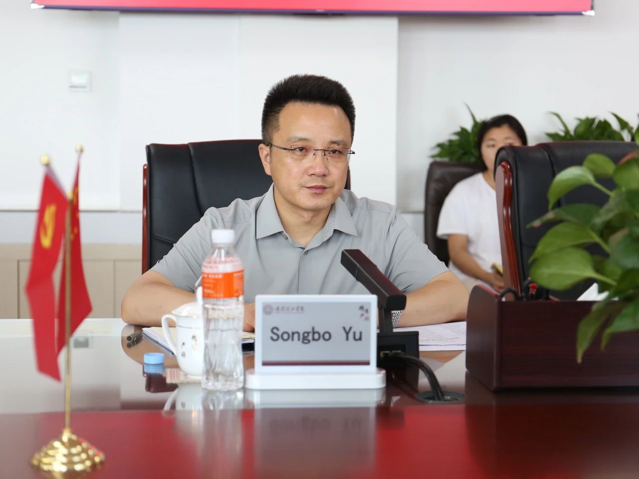 塞浦路斯那波勒斯大学校长一行再度访问beat365官网